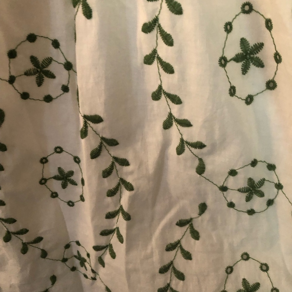 New Day/target NWOT White V-Neck Dress with Green Vine Embroidery - Picture 5 of 6